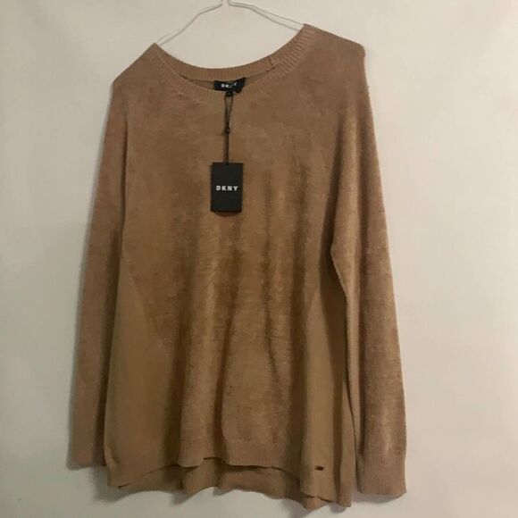 NWT DKNY BEIGE SWEATER‎ SIZE M - Picture 1 of 8